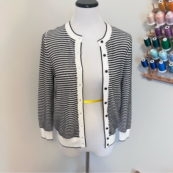 NEW ANN TAYLOR Black and white Striped Button Up Sweater - Picture 4 of 6